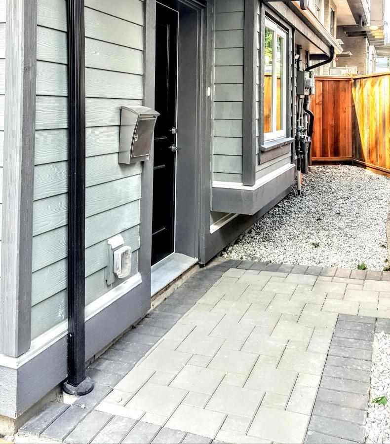 New Urban Modern Main Street House Villa แวนคูเวอร์ ภายนอก รูปภาพ