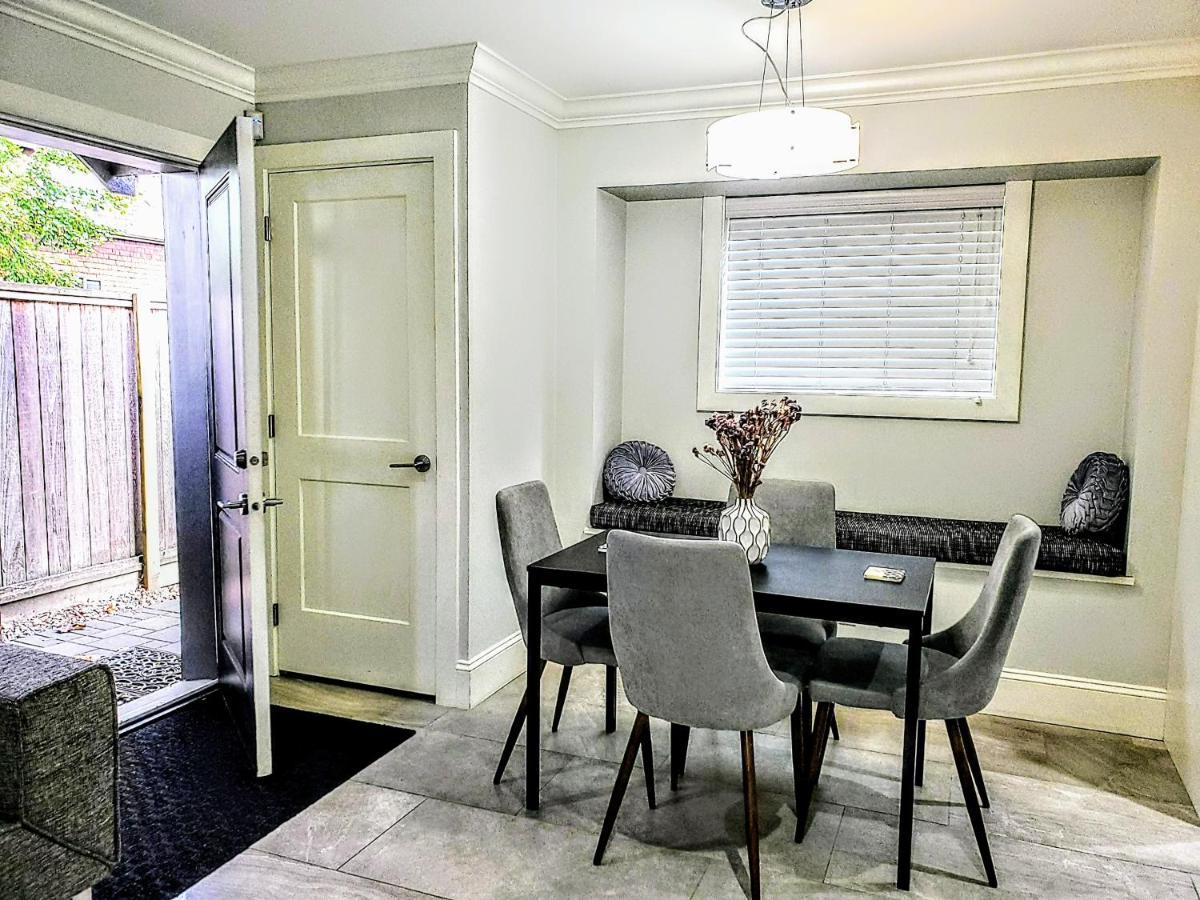 New Urban Modern Main Street House Villa แวนคูเวอร์ ภายนอก รูปภาพ